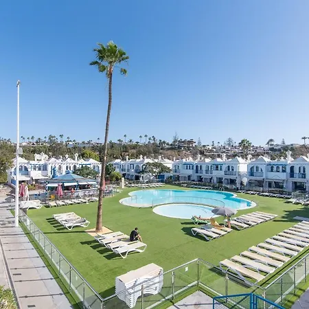 Nyaraló Duplex Poolside